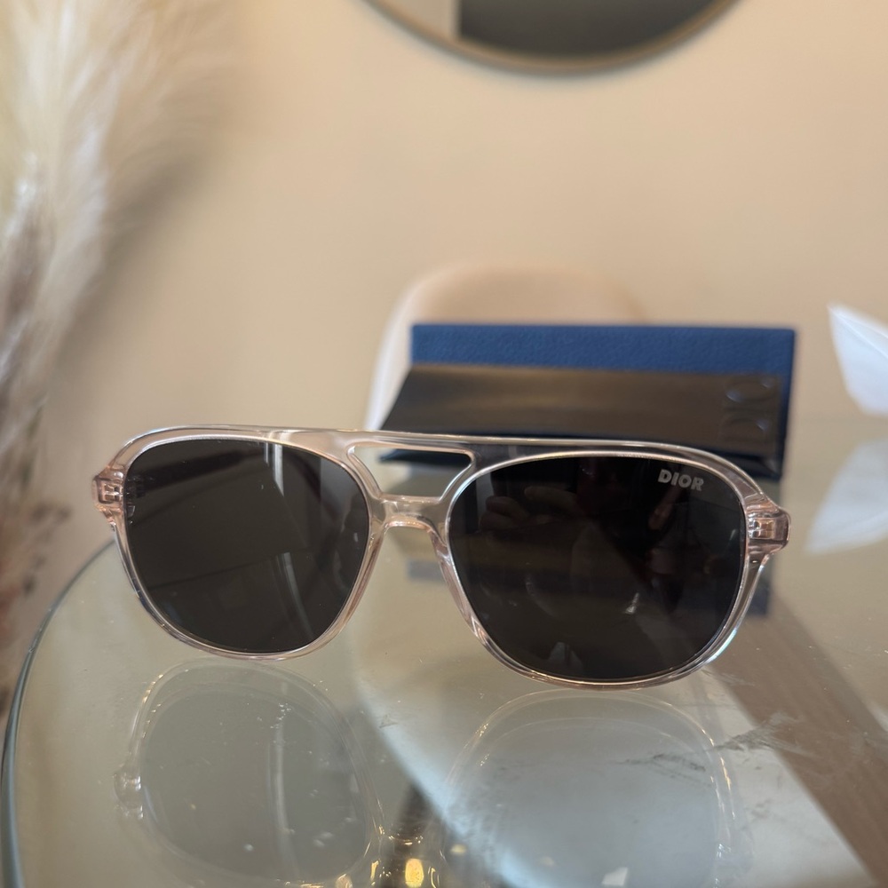 InDior N1I 57mm Navigator Sunglasses in Shiny Pink /Smoke